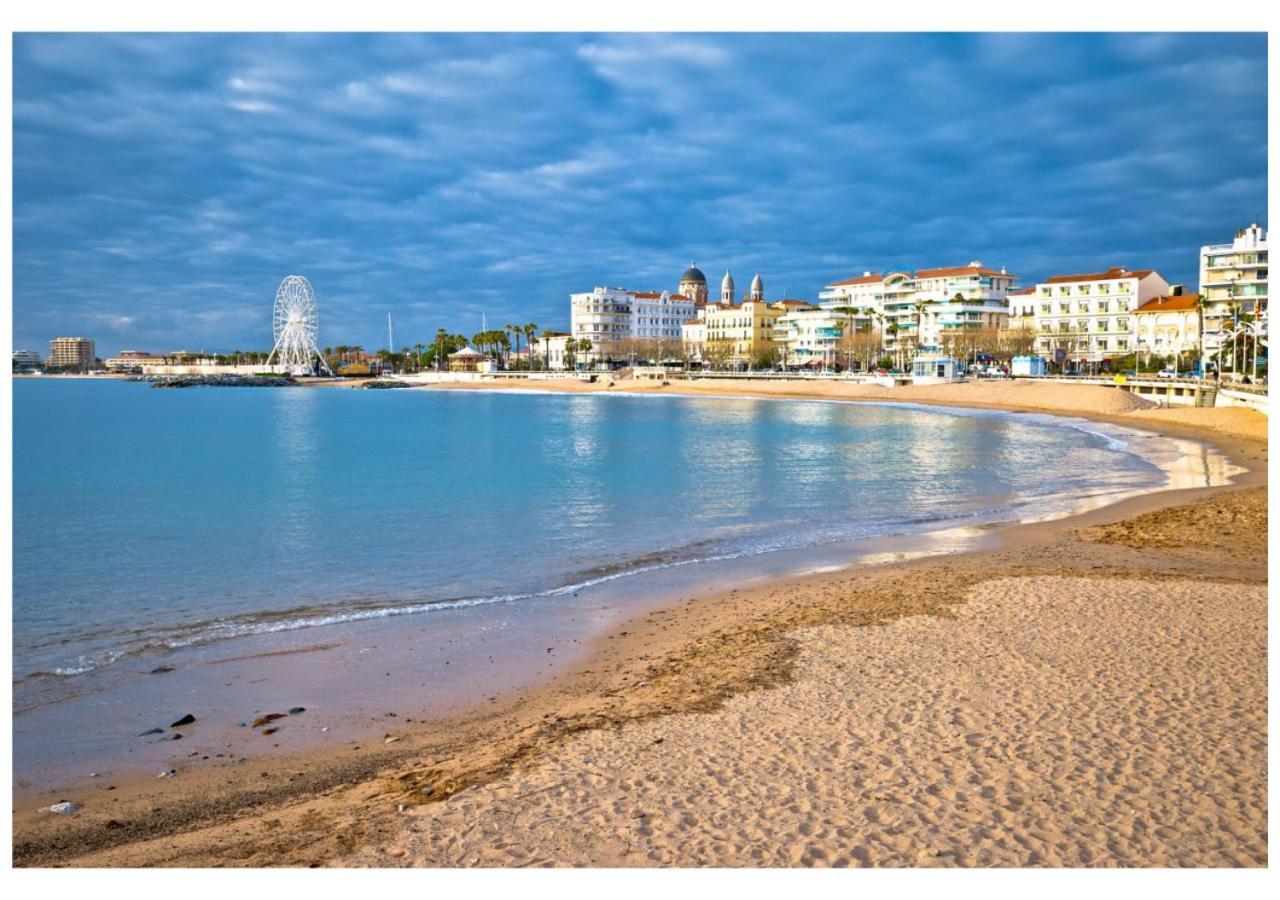 Entre Mer Et Centre-Ville: Charmant Et Lumineux T1 Saint-Raphaël Buitenkant foto